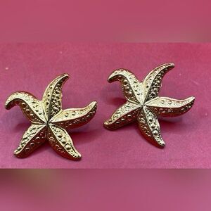 Women’s Earrings Star Fish Gold Tone Pierced Studs Beach Party 1”
